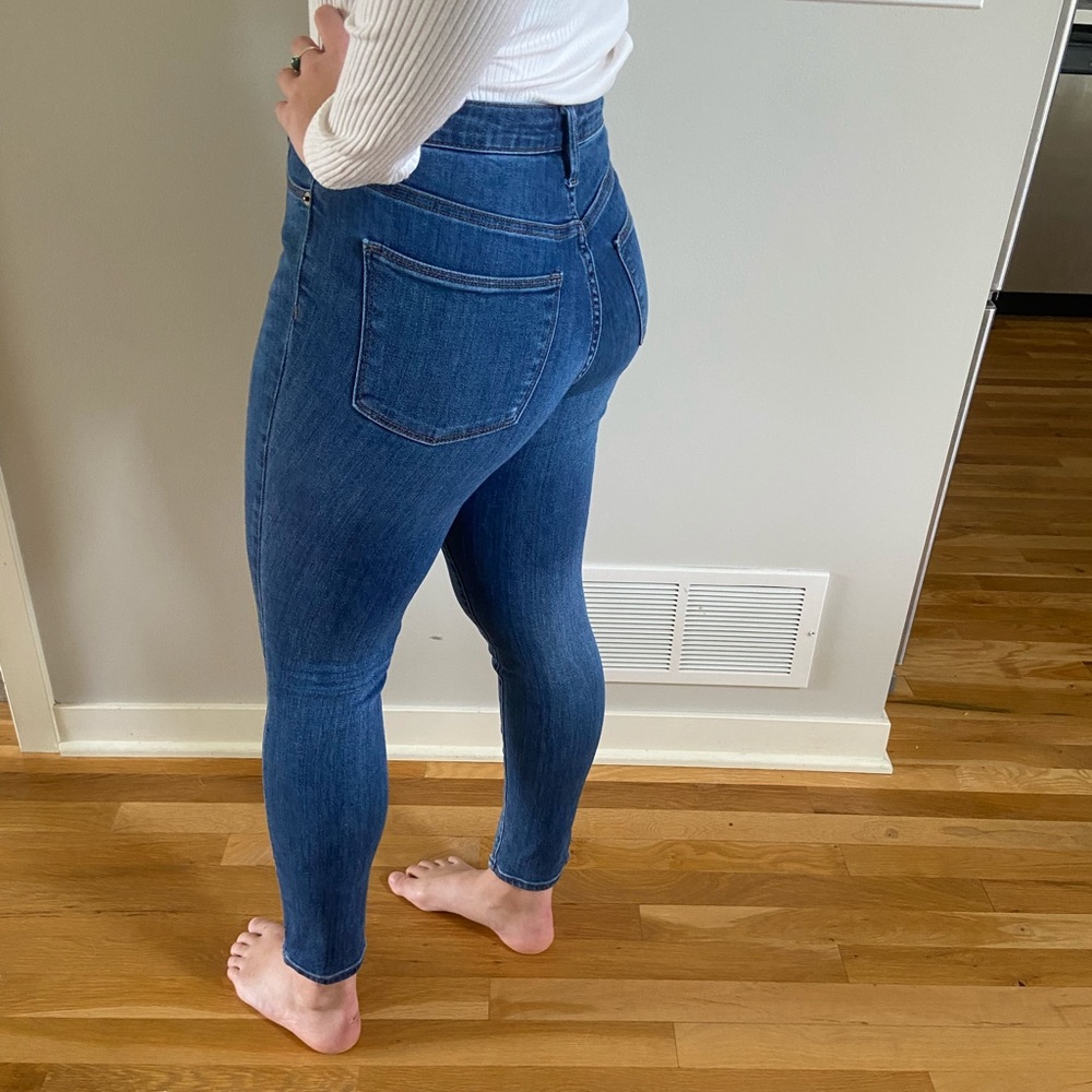 Universal Thread Jeans - Picture 2 of 2
